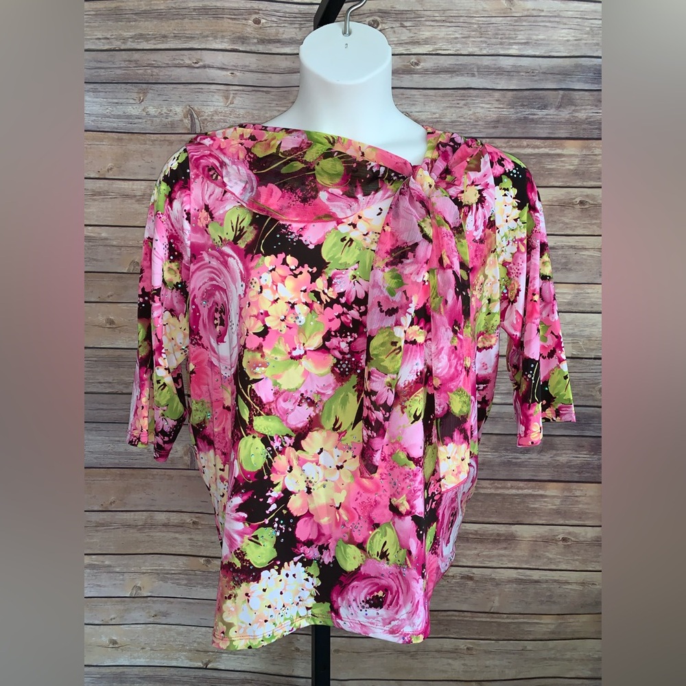 Maggie Barnes Floral Women's Top - Size 0X